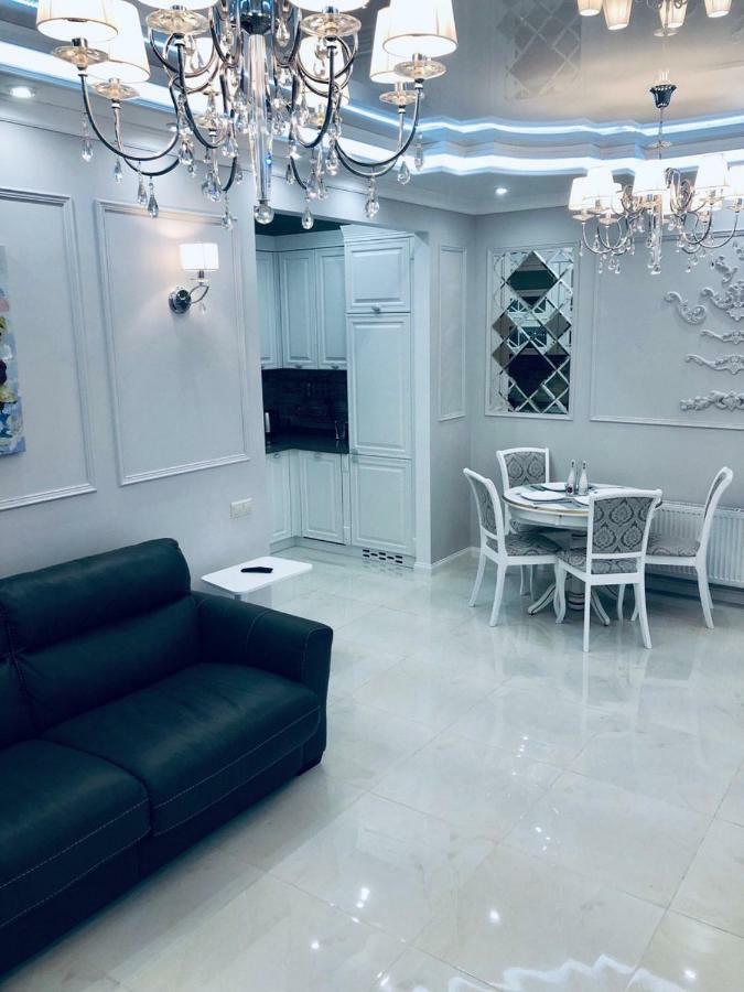 White Apartments In Arcadia Odesa Exterior foto